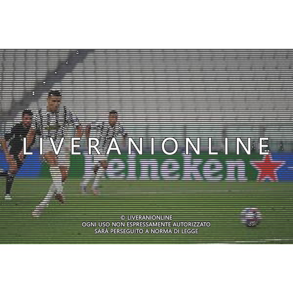 Torino 07.08.2020 Allianz Stadium Juventus vs Olympique Lione Champions League 2019/2020 ©Viganti/Agenzia Aldo Liverani Nella foto: gol cristiano ronaldo su rigore / AGENZIA ALDO LIVERANI SAS