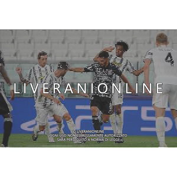 Torino 07.08.2020 Allianz Stadium Juventus vs Olympique Lione Champions League 2019/2020 ©Viganti/Agenzia Aldo Liverani Nella foto: houssem aouar e juan cuadrado / AGENZIA ALDO LIVERANI SAS