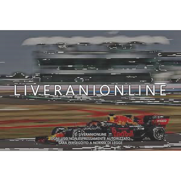 Max Verstappen (NLD) Red Bull Racing RB16. 09.08.2020. Formula 1 World Championship, Rd 5, 70th Anniversary Grand Prix, Silverstone, England, Race Day. - www.xpbimages.com, EMail: requests@xpbimages.com © Copyright: Batchelor / XPB Images /AGENZIA ALDO LIVERANI SAS - ITALY ONLY EDITORIAL USE ONLY