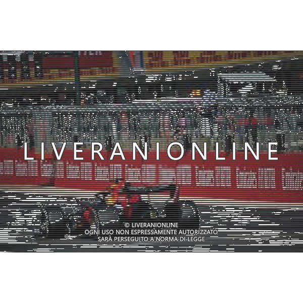 Race winner Max Verstappen (NLD) Red Bull Racing RB16 takes the chequered flag at the end of the race. 09.08.2020. Formula 1 World Championship, Rd 5, 70th Anniversary Grand Prix, Silverstone, England, Race Day. - www.xpbimages.com, EMail: requests@xpbimages.com © Copyright: Batchelor / XPB Images/AGENZIA ALDO LIVERANI SAS - ITALY ONLY EDITORIAL USE ONLY