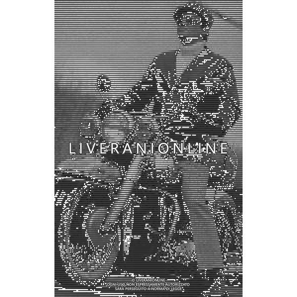 RETROSPETTIVA VITTORIO GASSMAN ATTORE NELLA FOTO VITTORIO GASSMAN NEL FILM“IL DIVORZIO“ NELL\'ANNO 1970 AG ALDO LIVERANI SAS 
