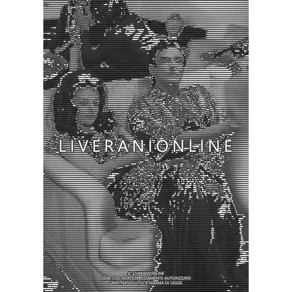RETROSPETTIVA VITTORIO GASSMAN ATTORE NELLA FOTO VITTORIO GASSMAN NELL\'ANNO 1969 NEL FILM“IL DIVORZIO“ CON HELENA ROONE AG ALDO LIVERANI SAS 