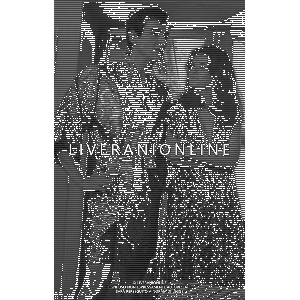 RETROSPETTIVA VITTORIO GASSMAN ATTORE NELLA FOTO VITTORIO GASSMAN NELL\'ANNO 1969 NEL FILM“IL DIVORZIO“ CON HELENA ROONE AG ALDO LIVERANI SAS  