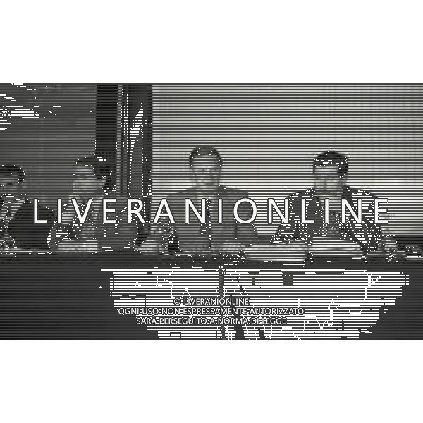 MILANO APRILE 1994 CONFERENZA STAMPA ASSOCIAZIONE ITALIANA CALCIATORI NELLA FOTO GROSSO LEONARDO-DANILO DOLCI-AVV SERGIO CAMPANA E SILVANO MAIOLI AG ALDO LIVERANI SAS