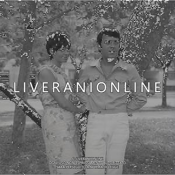 RETROSPETTIVA MARIO TESSUTO CANTANTE NELLA FOTO MARIO TESSUTO A MILANO NELL\'ANNO 1967  AG ALDO LIVERANI SAS 