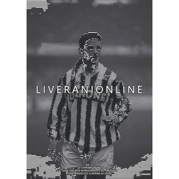 RETROSPETTIVA ROBERTO BAGGIO CALCIATORE NELLA FOTO ROBERTO BAGGIO NEL\'ANNO 1993-1994 CON LA MAGLIA DELLA JUVENTUS AG ALDO LIVERANI SAS