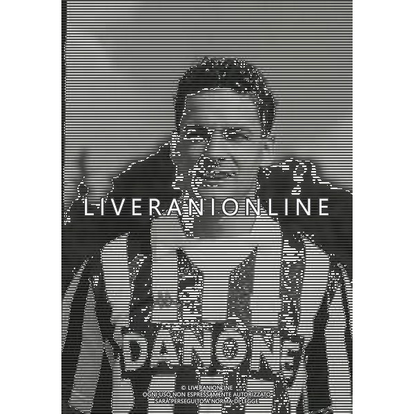RETROSPETTIVA ROBERTO BAGGIO CALCIATORE NELLA FOTO ROBERTO BAGGIO NEL\'ANNO 1993-1994 CON LA MAGLIA DELLA JUVENTUS AG ALDO LIVERANI SAS