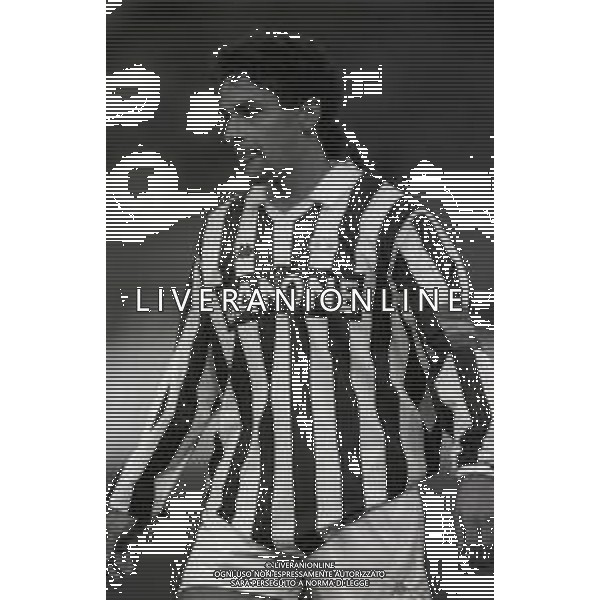 RETROSPETTIVA ROBERTO BAGGIO CALCIATORE NELLA FOTO ROBERTO BAGGIO NEL\'ANNO 1993-1994 CON LA MAGLIA DELLA JUVENTUS AG ALDO LIVERANI SAS