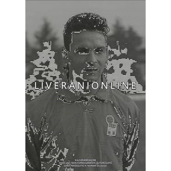 RETROSPETTIVA ROBERTO BAGGIO CALCIATORE NELLA FOTO ROBERTO BAGGIO NEL\'ANNO 1993-1994 CON LA MAGLIA DELLA NAZIONALE ITALIANA AG ALDO LIVERANI SAS
