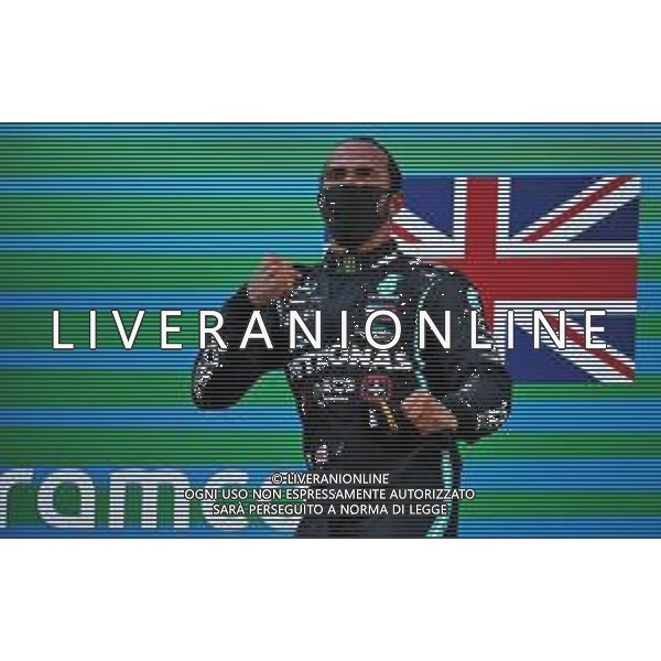 Race winner Lewis Hamilton (GBR) Mercedes AMG F1 celebrates on the podium. 16.08.2020. Formula 1 World Championship, Rd 6, Spanish Grand Prix, Barcelona, Spain, Race Day. - www.xpbimages.com, EMail: requests@xpbimages.com © Copyright: Batchelor / XPB Images/ AGENZIA ALDO LIVERANI SAS - ITALY ONLY EDITORIAL USE ONLY