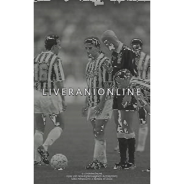 RETROSPETTIVA ROBERTO BAGGIO CALCIATORE NELLA FOTO ROBERTO BAGGIO NEL\'ANNO 1991-1992 CON LA MAGLIA DELLA JUVENTUS  AG ALDO LIVERANI SAS 