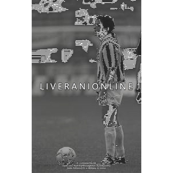 RETROSPETTIVA ROBERTO BAGGIO CALCIATORE NELLA FOTO ROBERTO BAGGIO NEL\'ANNO 1991-1992 CON LA MAGLIA DELLA JUVENTUS  AG ALDO LIVERANI SAS 