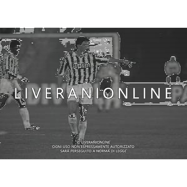 RETROSPETTIVA ROBERTO BAGGIO CALCIATORE NELLA FOTO ROBERTO BAGGIO NEL\'ANNO 1991-1992 CON LA MAGLIA DELLA JUVENTUS  AG ALDO LIVERANI SAS 