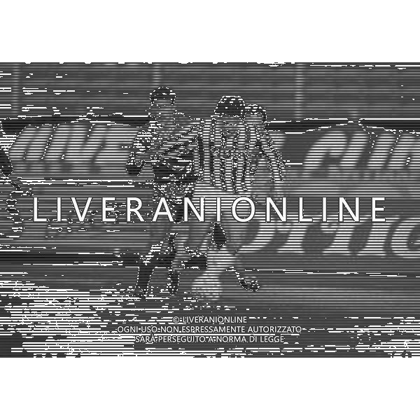 RETROSPETTIVA ROBERTO BAGGIO CALCIATORE NELLA FOTO ROBERTO BAGGIO NEL\'ANNO 1990-1991 CON LA MAGLIA DELLA JUVENTUS  AG ALDO LIVERANI SAS  
