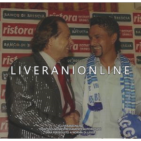 RETROSPETTIVA ROBERTO BAGGIO CALCIATORE NELLA FOTO ROBERTO BAGGIO 14-09-2000 ALLA PRESENTAZIONE A BRESCIA CON IL PRESIDENTE GINO CORIONI AG ALDO LIVERANI SAS 