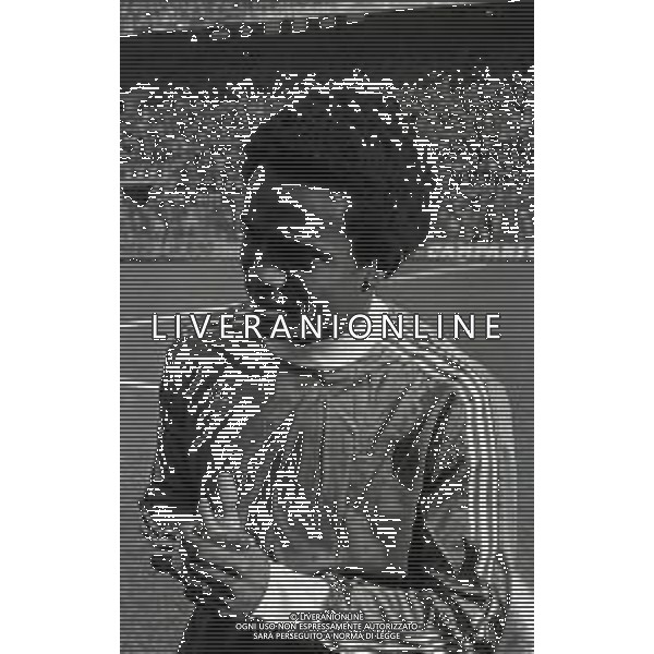 RETROSPETTIVA JUARY CALCIATORE NELLA FOTO JUARY CON LA MAGLIA DELL\'AVELLINO CALCIO NELL\'ANNO 1980 AG ALDO LIVERANI SAS