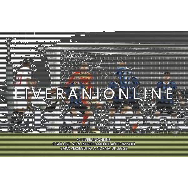 UEFA - FINALE EUROPA LEAGUE Germania 21/08/2020 Siviglia - Inter nella foto: Brozovic Marcelo (f.c.Internazionale) salva ©Claudio Zamagni/Agenzia Aldo Liverani Brozovic Marcelo (f.c.Internazionale) saves during UEFA EUROPA LEAGUE Germany Final match between Siviglia and and F.C. Internazionale at Rhein Energie Stadium in Cologne on August 21 2020. photo credit by Claudio Zamagni/Aldo Liverani Photo Agency