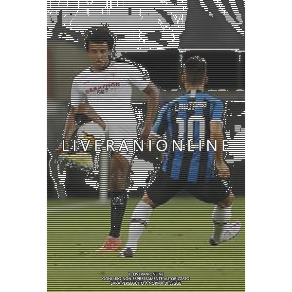 UEFA - FINALE EUROPA LEAGUE Germania 21/08/2020 Siviglia - Inter nella foto: Jules Koundé(siviglia) Martinez Lautaro (f.c.Internazionale) ©Claudio Zamagni/Agenzia Aldo Liverani Jules Koundé(siviglia) Martinez Lautaro (f.c.Internazionale) during UEFA EUROPA LEAGUE Germany Final match between Siviglia and and F.C. Internazionale at Rhein Energie Stadium in Cologne on August 21 2020. photo credit by Claudio Zamagni/Aldo Liverani Photo Agency