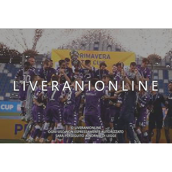 HELLAS VERONA - FIORENTINA COPPA ITALIA FINALE PRIMAVERA TIM CUP 2019/2020 REGGIO EMILIA MAPEI STADIUM 26.08.2020 NELLA FOTO ESULTANZA E FESTEGGIAMENTI A FINE GARA DEI GIOCATORI DELLA FIORENTINA VINCITORI DEL TROFEO ©SANTANDREA / AGENZIA ALDO LIVERANI SAS