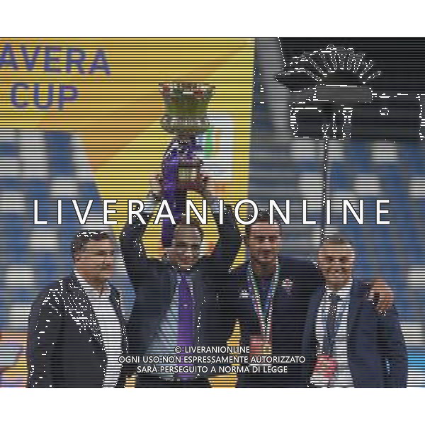 HELLAS VERONA - FIORENTINA COPPA ITALIA FINALE PRIMAVERA TIM CUP 2019/2020 REGGIO EMILIA MAPEI STADIUM 26.08.2020 NELLA FOTO ESULTANZA E FESTEGGIAMENTI A FINE GARA DEI GIOCATORI DELLA FIORENTINA VINCITORI DEL TROFEO - direttore generale della Fiorentina, Joe Barone e Alberto Aquilani allenatore ©SANTANDREA / AGENZIA ALDO LIVERANI SAS