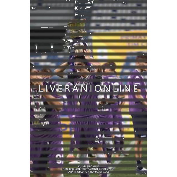 HELLAS VERONA - FIORENTINA COPPA ITALIA FINALE PRIMAVERA TIM CUP 2019/2020 REGGIO EMILIA MAPEI STADIUM 26.08.2020 NELLA FOTO ESULTANZA E FESTEGGIAMENTI A FINE GARA DEI GIOCATORI DELLA FIORENTINA VINCITORI DEL TROFEO - EDUARD DUTU ©SANTANDREA / AGENZIA ALDO LIVERANI SAS
