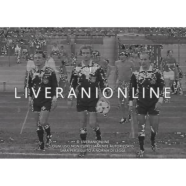 11-10-1981 VARESE-CAMPIONATO DI CALCIO SERIE B VARESE -VERONA 1-0 NELLA FOTO ARBITRO LUIGI ALTOBELLI AG ALDO LIVERANI SAS