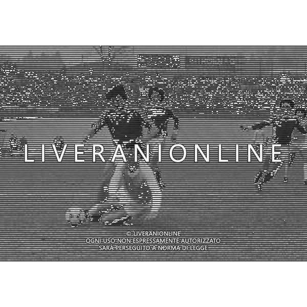 08-03-1981 VARESE CAMPIONATO DI CALCIO SERIE B VARESE LAZIO 3-2 NELLA FOTO AZIONE DI GIOCO AG ALDO LIVERANI SAS