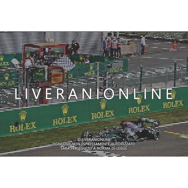Race winner Lewis Hamilton (GBR) Mercedes AMG F1 W11 takes the chequered flag at the end of the race. 30.08.2020. Formula 1 World Championship, Rd 7, Belgian Grand Prix, Spa Francorchamps, Belgium, Race Day. - www.xpbimages.com, EMail: requests@xpbimages.com - copy of publication required for printed pictures. Every used picture is fee-liable. © Copyright: Charniaux / XPB Images/ AGENZIA ALDO LIVERANI SAS - ITALY ONLY EDITORIAL USE ONLY