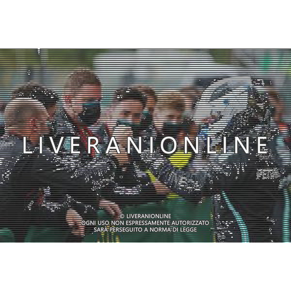 Valtteri Bottas (FIN) Mercedes AMG F1 celebrates his second position with the team in parc ferme. 30.08.2020. Formula 1 World Championship, Rd 7, Belgian Grand Prix, Spa Francorchamps, Belgium, Race Day. - www.xpbimages.com, EMail: requests@xpbimages.com © Copyright: Batchelor / XPB Images/ AGENZIA ALDO LIVERANI SAS - ITALY ONLY EDITORIAL USE ONLY