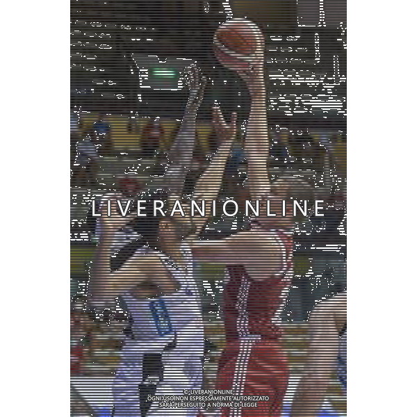 Basket Allianz Pallacanestro Trieste vs Dolomiti Energia Trentino - Basket Supercoppa Italiana, 30 agosto 2020 Trieste, Italia Nella foto: Andrejs Grazulis della Allianz Trieste contrastato da Pablo Jeremy Michael Morgan della Dolomiti Trentino @LM/Franco Debernardi / AGENZIA ALDO LIVERANI SAS