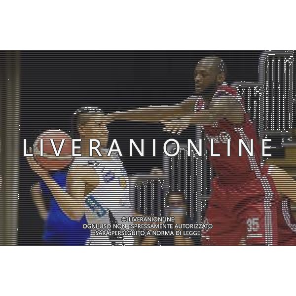 Basket Allianz Pallacanestro Trieste vs Dolomiti Energia Trentino - Basket Supercoppa Italiana, 30 agosto 2020 Trieste, Italia Nella foto: Terrel Jacorey Williams della Dolomiti Trentino contrastato da Milton Doyle della Allianz Trieste @LM/Franco Debernardi / AGENZIA ALDO LIVERANI SAS