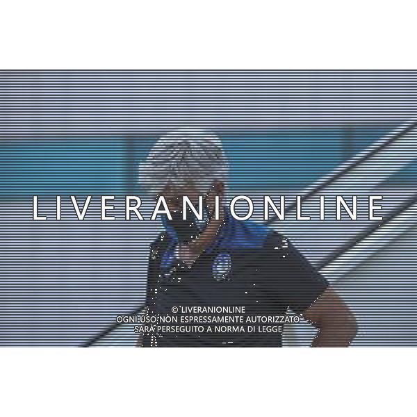 LISBON, PORTUGAL - AUGUST 10: Atalanta BC head coach Gian Pietro Gasperini arrives in Lisbon with the Atalanta team for the Champions League Quarter Finals at Humberto Delgado Airport on August 10, 2020 in Lisbon, Portugal. (Photo by Carlos Rodrigues - UEFA/UEFA via Getty Images) AG ALDO LIVERANI SAS