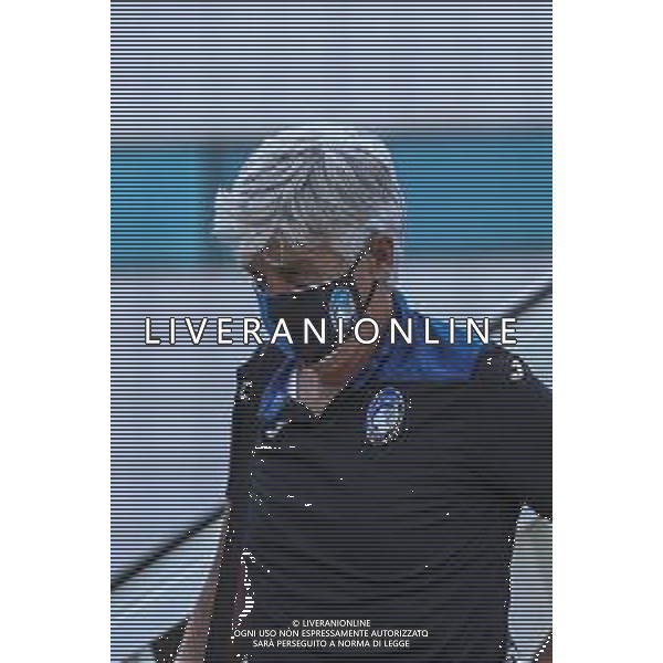 LISBON, PORTUGAL - AUGUST 10: Atalanta BC head coach Gian Pietro Gasperini arrives in Lisbon with the Atalanta team for the Champions League Quarter Finals at Humberto Delgado Airport on August 10, 2020 in Lisbon, Portugal. (Photo by Carlos Rodrigues - UEFA/UEFA via Getty Images) AG ALDO LIVERANI SAS
