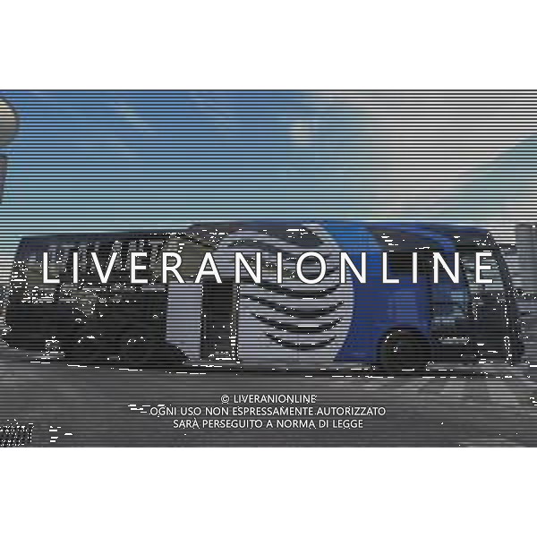 LISBON, PORTUGAL - AUGUST 10: Atalanta team bus waiting for the players that arrives in Lisbon with the Atalanta team for the Champions League Quarter Finals at Humberto Delgado Airport on August 10, 2020 in Lisbon, Portugal. (Photo by Carlos Rodrigues - UEFA/UEFA via Getty Images) AG ALDO LIVERANI SAS