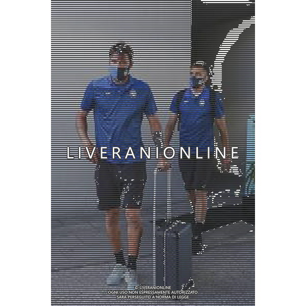 LISBON, PORTUGAL - AUGUST 10: Atalanta BC midfielder Ruslan Malinovskyi arrives in Lisbon with the Atalanta team for the Champions League Quarter Finals at Humberto Delgado Airport on August 10, 2020 in Lisbon, Portugal. (Photo by Carlos Rodrigues - UEFA/UEFA via Getty Images) AG ALDO LIVERANI SAS