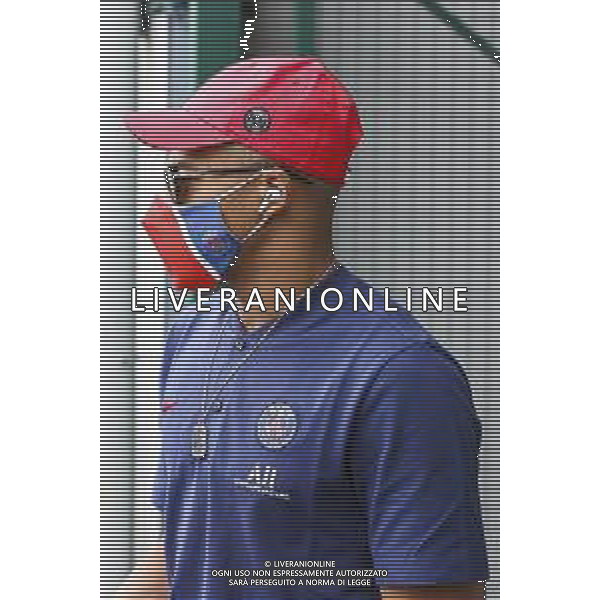 LISBON, PORTUGAL - AUGUST 10: Paris Saint Germain FC forward Kylian Mbappe arrives in Lisbon with the Paris Saint-Germain FC team for the Champions League Quarter Finals at Humberto Delgado Airport on August 10, 2020 in Lisbon, Portugal. (Photo by Carlos Rodrigues - UEFA/UEFA via Getty Images) AG ALDO LIVERANI SAS