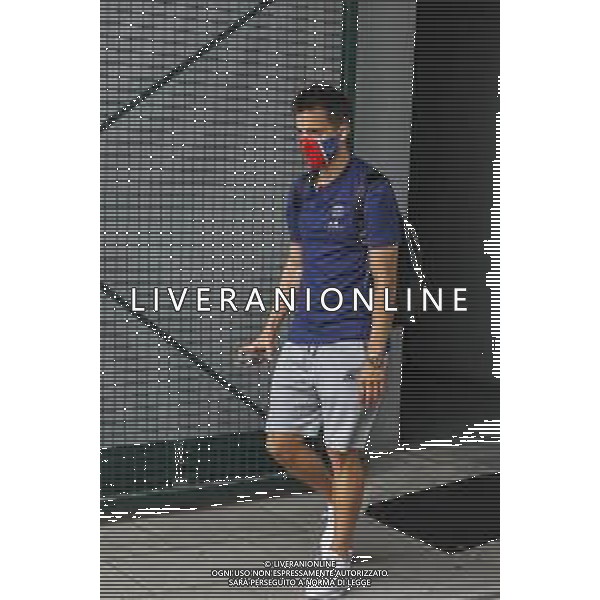 LISBON, PORTUGAL - AUGUST 10: Paris Saint Germain FC forward Pablo Sarabia arrives in Lisbon with the Paris Saint-Germain FC team for the Champions League Quarter Finals at Humberto Delgado Airport on August 10, 2020 in Lisbon, Portugal. (Photo by Carlos Rodrigues - UEFA/UEFA via Getty Images) AG ALDO LIVERANI SAS