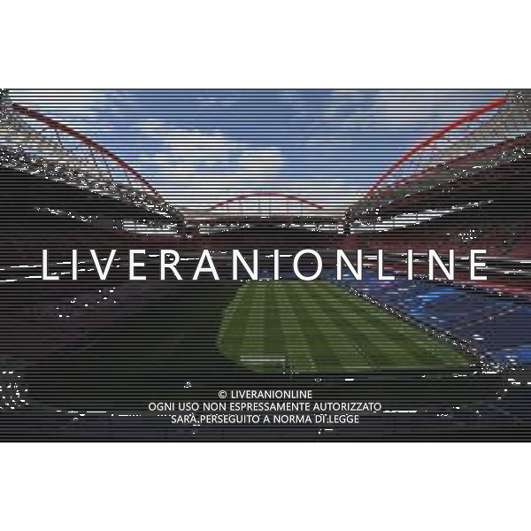 LISBON, PORTUGAL - AUGUST 11: A general view inside the stadium prior to the Atalanta walk around ahead of the UEFA Champions League Quarter Final match between Atalanta and PSG at Estadio do Sport Lisboa e Benfica on August 11, 2020 in Lisbon, Portugal. (Photo by Michael Regan - UEFA/UEFA via Getty Images) AG ALDO LIVERANI SAS