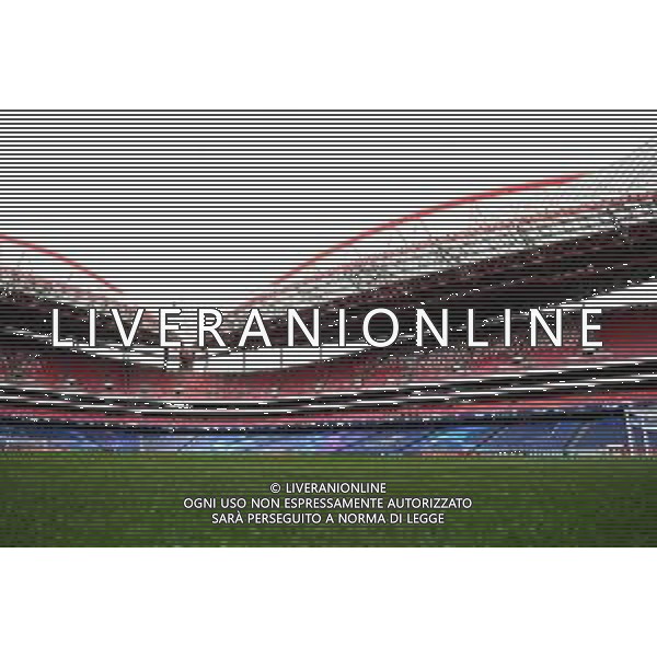 LISBON, PORTUGAL - AUGUST 11: A general view inside the stadium prior to the Atalanta walk around ahead of the UEFA Champions League Quarter Final match between Atalanta and PSG at Estadio do Sport Lisboa e Benfica on August 11, 2020 in Lisbon, Portugal. (Photo by Michael Regan - UEFA/UEFA via Getty Images) AG ALDO LIVERANI SAS