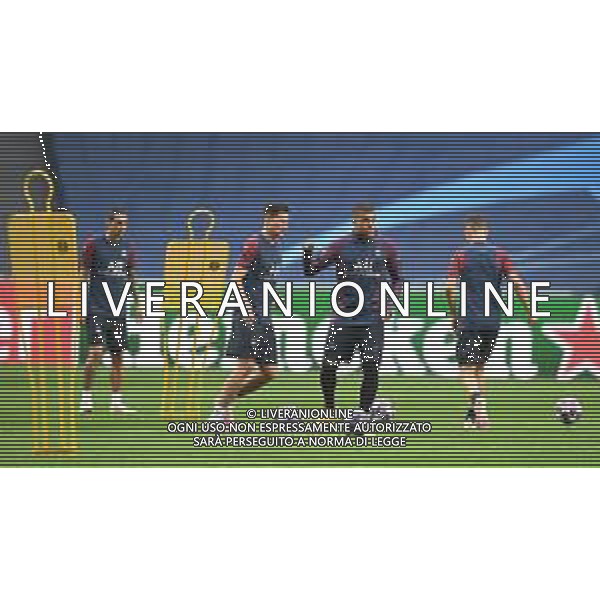 LISBON, PORTUGAL - AUGUST 11: Kylian Mbappe of PSG runs with the ball during the PSG Training Session ahead of the UEFA Champions League Quarter Final match between Atalanta and PSG at Estadio do Sport Lisboa e Benfica on August 11, 2020 in Lisbon, Portugal. (Photo by Michael Regan - UEFA/UEFA via Getty Images) AG ALDO LIVERANI SAS