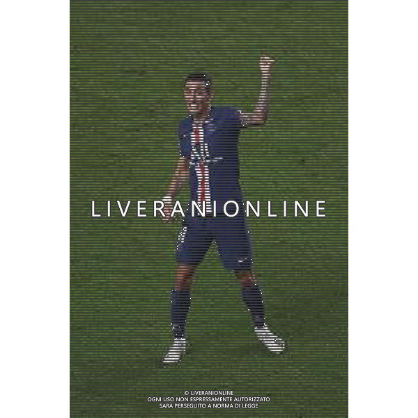 LISBON, PORTUGAL - AUGUST 18: Angel Di Maria of Paris Saint-Germain celebrates his sides fifth goal during the UEFA Champions League Semi Final match between RB Leipzig and Paris Saint-Germain F.C at Estadio do Sport Lisboa e Benfica on August 18, 2020 in Lisbon, Portugal. (Photo by Julian Finney - UEFA/UEFA via Getty Images) AG ALDO LIVERANI SAS