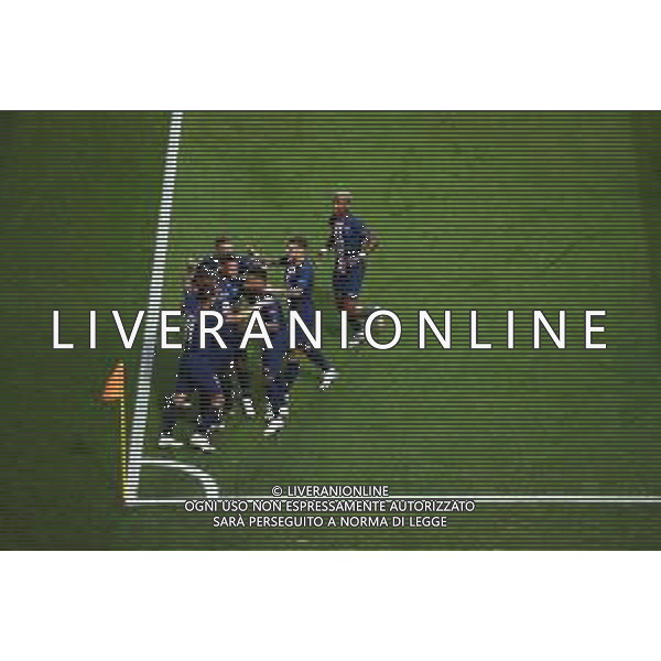 LISBON, PORTUGAL - AUGUST 18: Marquinhos of Paris Saint-Germain celebrates with his team mates after scoring his team\'s first goal during the UEFA Champions League Semi Final match between RB Leipzig and Paris Saint-Germain F.C at Estadio do Sport Lisboa e Benfica on August 18, 2020 in Lisbon, Portugal. (Photo by Julian Finney - UEFA/UEFA via Getty Images) AG ALDO LIVERANI SAS