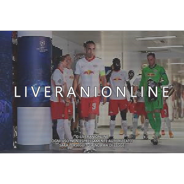 LISBON, PORTUGAL - AUGUST 18: Yussuf Poulsen of RB Leipzig waits in the tunnel to lead his team out prior to the UEFA Champions League Semi Final match between RB Leipzig and Paris Saint-Germain F.C at Estadio do Sport Lisboa e Benfica on August 18, 2020 in Lisbon, Portugal. (Photo by Michael Regan - UEFA/UEFA via Getty Images) AG ALDO LIVERANI SAS