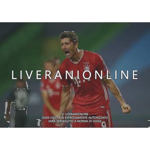 LISBON, PORTUGAL - AUGUST 19: Robert Lewandowski of Bayern Munich celebrates after scoring his team\'s third goal during the UEFA Champions League Semi Final match between Olympique Lyonnais and Bayern Munich at Estadio Jose Alvalade on August 19, 2020 in Lisbon, Portugal. (Photo by Julian Finney - UEFA/UEFA via Getty Images) AG ALDO LIVERANI SAS