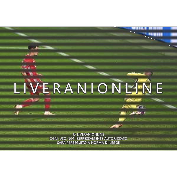 LISBON, PORTUGAL - AUGUST 19: Philippe Coutinho of Bayern Munich scores a goal which is later disallowed during the UEFA Champions League Semi Final match between Olympique Lyonnais and Bayern Munich at Estadio Jose Alvalade on August 19, 2020 in Lisbon, Portugal. (Photo by Michael Regan - UEFA/UEFA via Getty Images) AG ALDO LIVERANI SAS