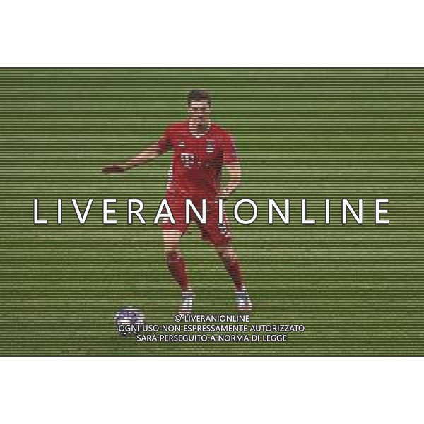 LISBON, PORTUGAL - AUGUST 19: Robert Lewandowski of Bayern Munich runs with the ball during the UEFA Champions League Semi Final match between Olympique Lyonnais and Bayern Munich at Estadio Jose Alvalade on August 19, 2020 in Lisbon, Portugal. (Photo by Michael Regan - UEFA/UEFA via Getty Images) AG ALDO LIVERANI SAS