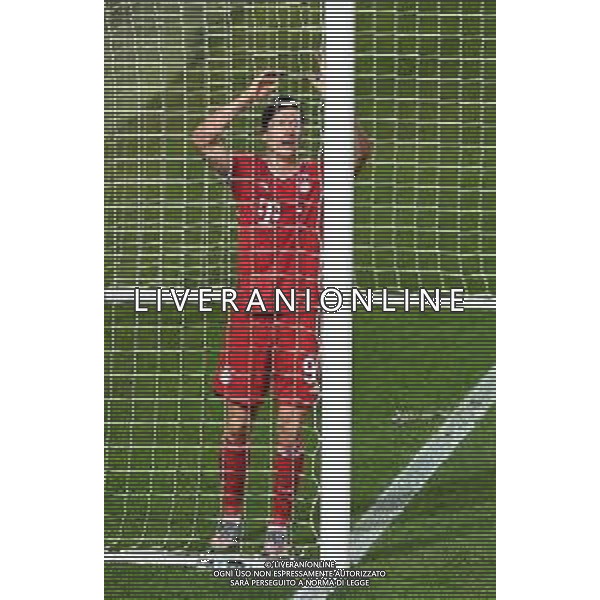 LISBON, PORTUGAL - AUGUST 19: Robert Lewandowski of Bayern Munich reacts after a missed chance during the UEFA Champions League Semi Final match between Olympique Lyonnais and Bayern Munich at Estadio Jose Alvalade on August 19, 2020 in Lisbon, Portugal. (Photo by Michael Regan - UEFA/UEFA via Getty Images) AG ALDO LIVERANI SAS