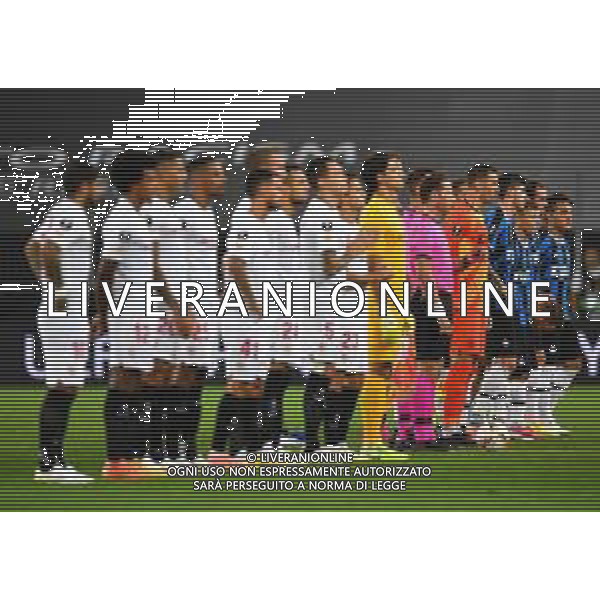 COLOGNE, GERMANY - AUGUST 21: Sevilla and Inter Milan players line up prior to the UEFA Europa League Final between Seville and FC Internazionale at RheinEnergieStadion on August 21, 2020 in Cologne, Germany. (Photo by UEFA - Handout/UEFA via Getty Images) AG ALDO LIVERANI SAS