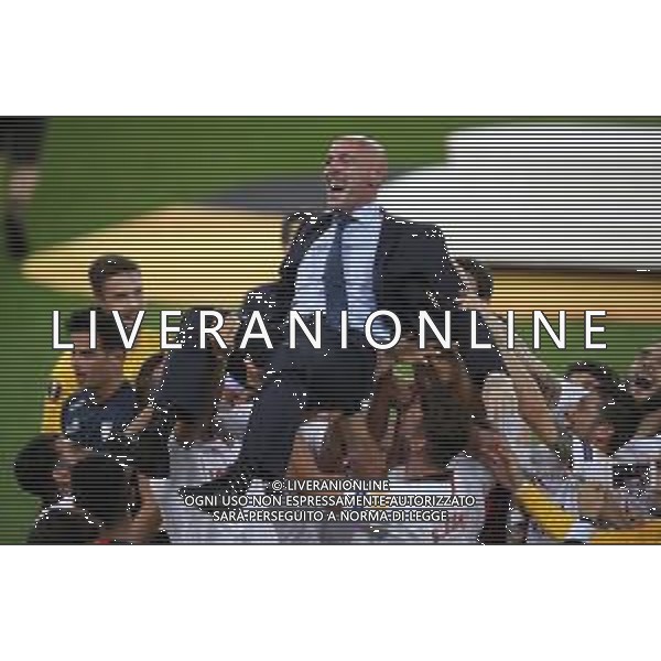 COLOGNE, GERMANY - AUGUST 21: Ramon Rodriguez Verdejo, Director of Football of Seville celebrates with players following the UEFA Europa League Final between Seville and FC Internazionale at RheinEnergieStadion on August 21, 2020 in Cologne, Germany. (Photo by Alex Grimm - UEFA/UEFA via Getty Images) AG ALDO LIVERANI SAS
