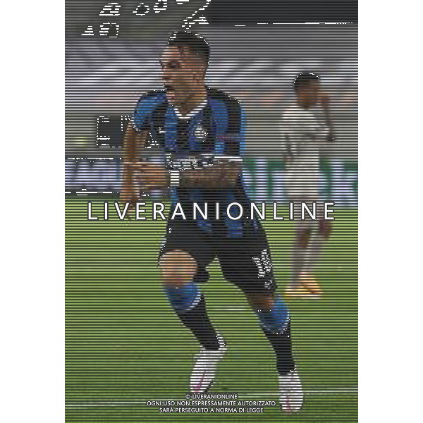 DUESSELDORF, GERMANY - AUGUST 17: Lautaro Martinez of Inter Milan celebrates after scoring his team\'s first goal during the UEFA Europa League Semi Final between Internazionale and Shakhtar Donetsk at Merkur Spiel-Arena on August 17, 2020 in Duesseldorf, Germany. (Photo by Alexander Hassenstein - UEFA/UEFA via Getty Images) AG ALDO LIVERANI SAS